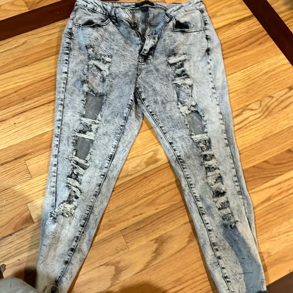 Ripped jeans